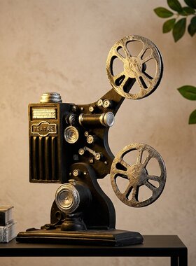 中古风黑色电影放映机模型摆件