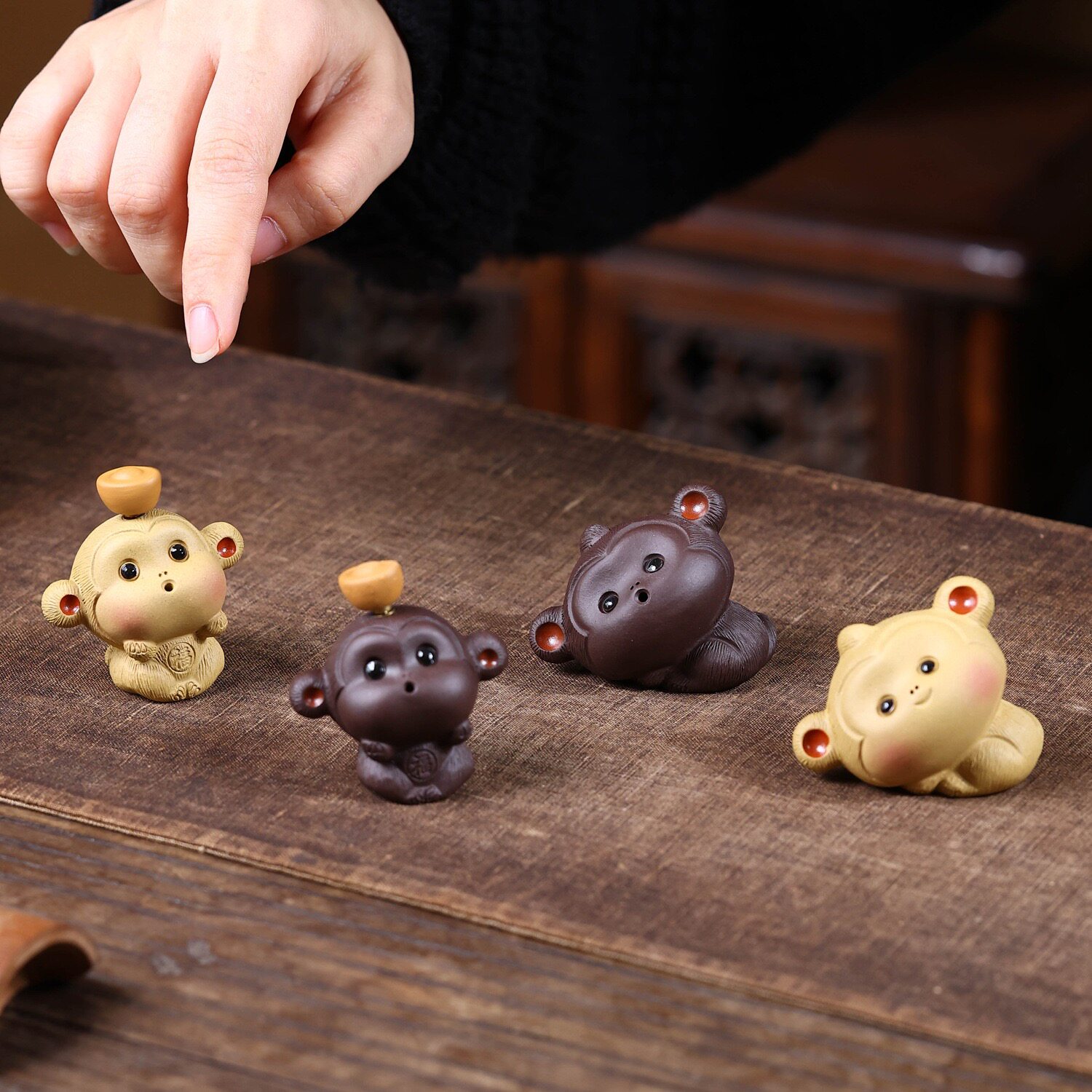 宜兴紫砂猴子茶宠手工生肖猴摆件茶室茶席台装饰雕塑功夫茶具香插