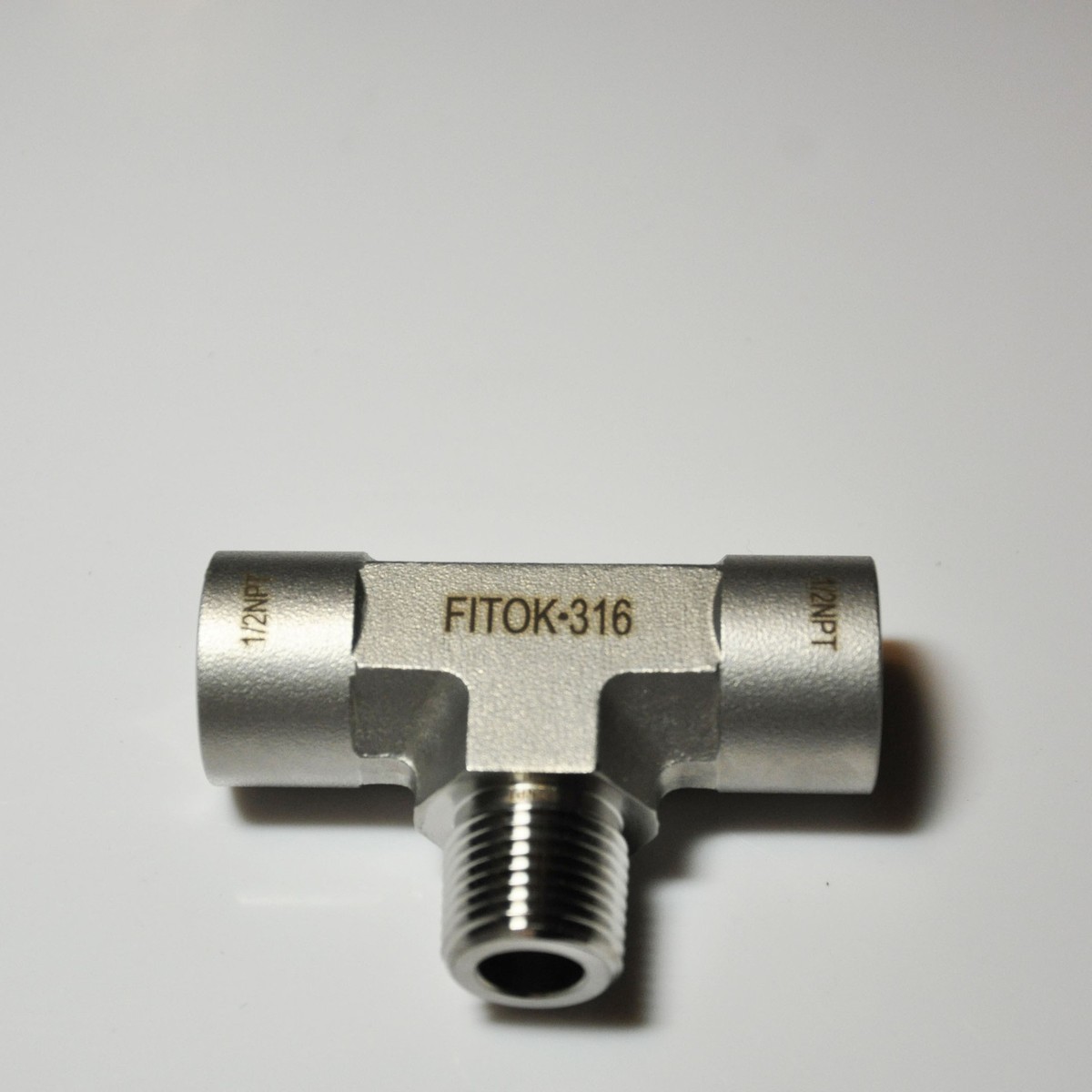 热销【ss-转-ns8】飞托克/fitok支管阳螺纹三通1/2fnpt*2pbt1/2mn