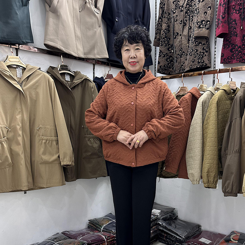 中年人秋季新品宽松连帽风衣女2023短款小个子衫宽松