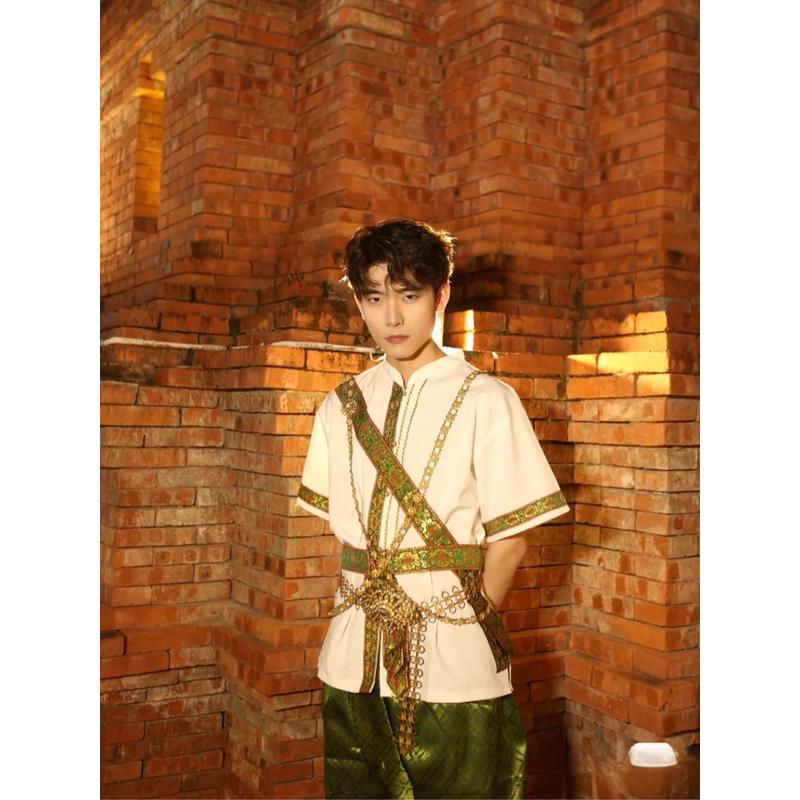 西双版纳傣族民族服装泰版男款套装拍照旅游舞台表演服
