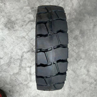 4.5 84.00 816 9机场行李车升降机拖车专用实心轮 8320 热销14