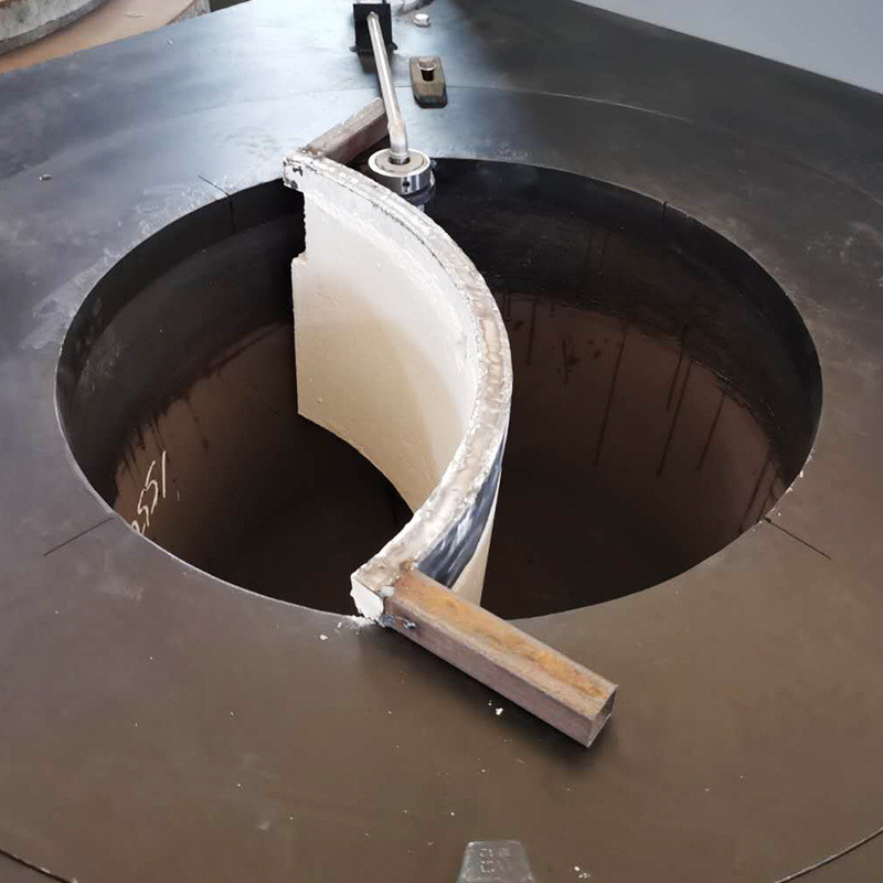 热销耐高温铝水隔渣板渣形坩埚隔直板弧形铝水隔渣板