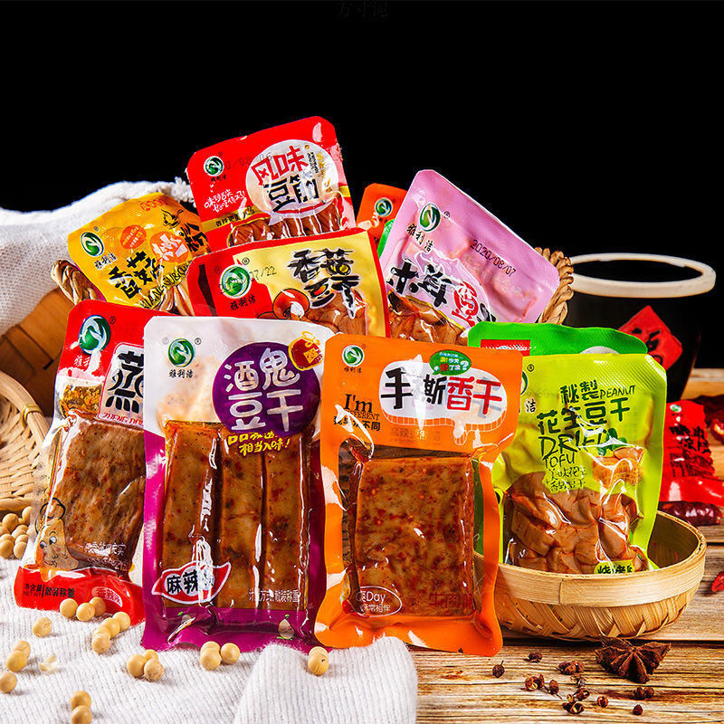 新货手撕豆干辣条酸辣粉麻辣食品零食点心办公司休闲零食90g一件