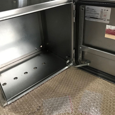 热销上海厂家批发304机箱ae不锈钢户外防雨新能源配电箱机箱电控