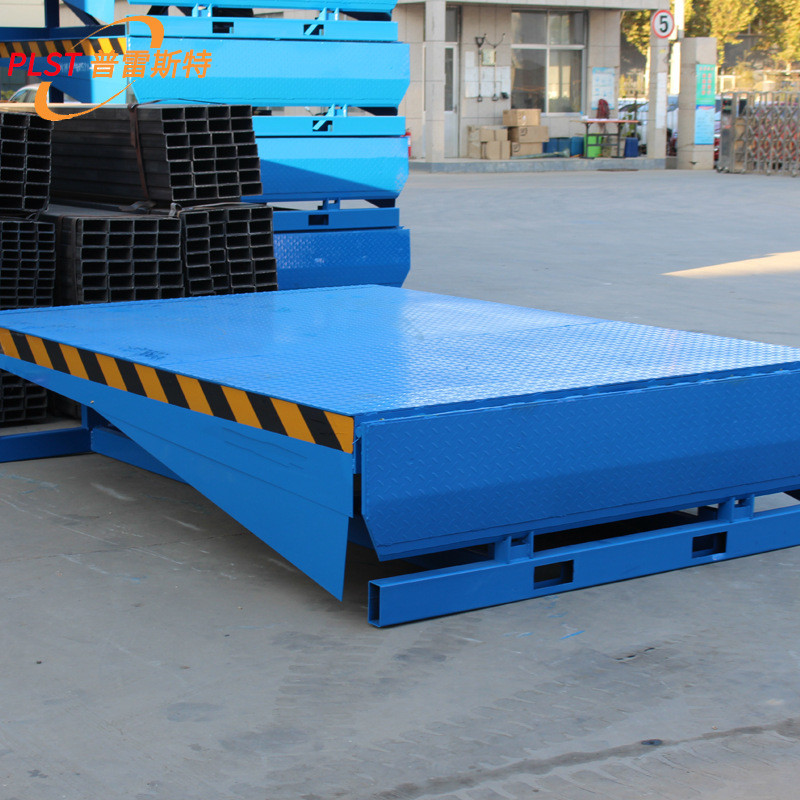 热销仓储卸货固定式登车桥电动液压式升降机集装箱叉车装卸货平台