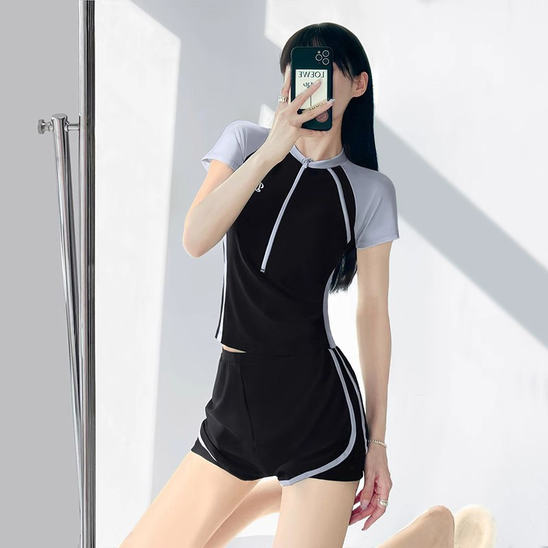 运动风泳衣女分体式保守学生显瘦保守两件套短袖韩版平角泳装批发