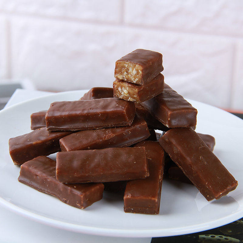 新货紫皮糖风味国产巧克力夹心糖果花生酥糖休闲零食喜糖年货工厂