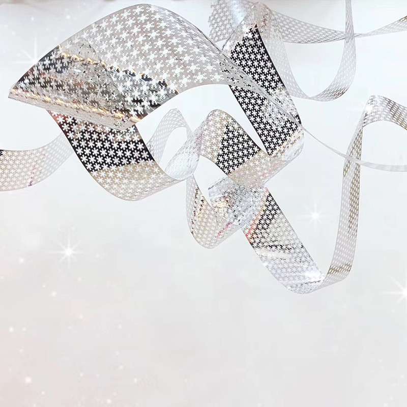 创意吊顶幻彩镭射网格雪花网飘带婚庆礼堂吊顶造型装饰创意婚道具