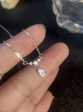 水滴999纯银项链女生轻奢小众水晶锁骨链高级颈链2025年新款爆款