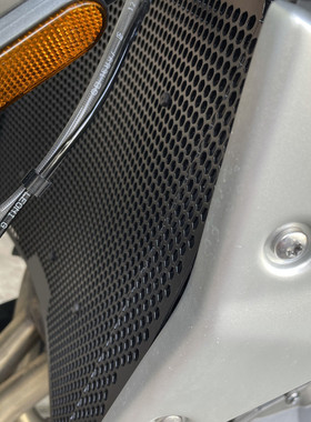 热销适用凯旋streettriple660s765rrs20-22水箱网散热器护罩