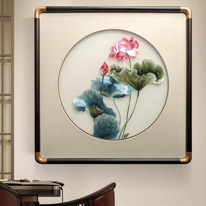荷花刺绣装饰画高端非遗手工苏绣精品客厅挂画玄关成品新中式轩宇图片