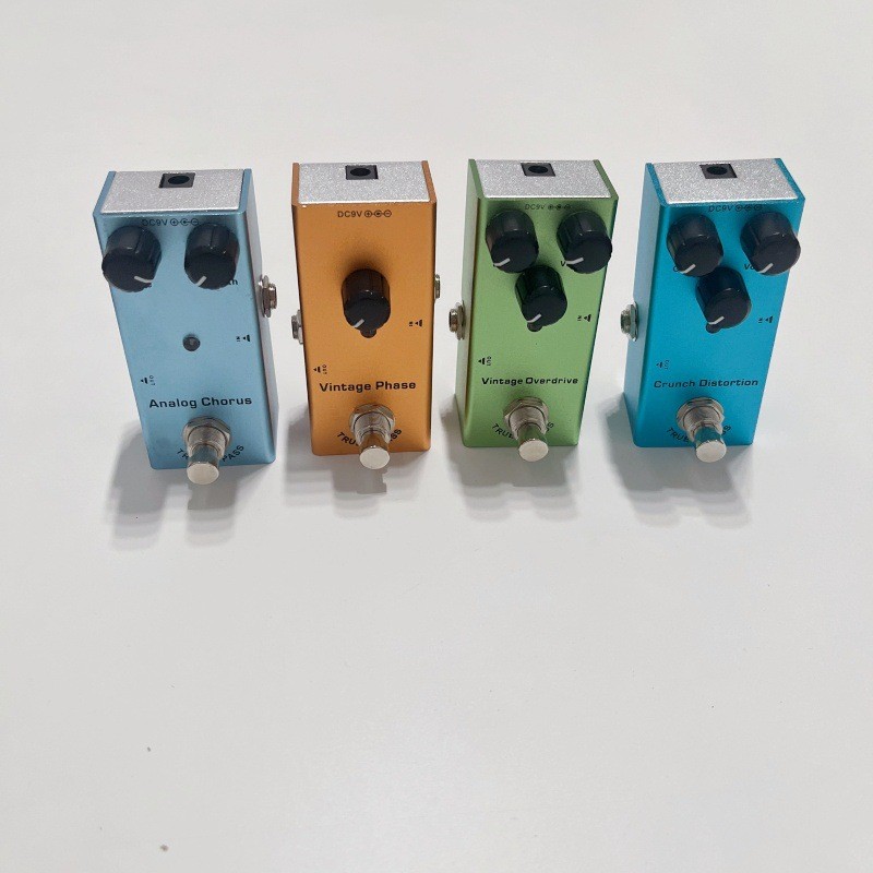 电吉他效果器Ultimate Drive迷你易携带专业音响模拟器十种效果