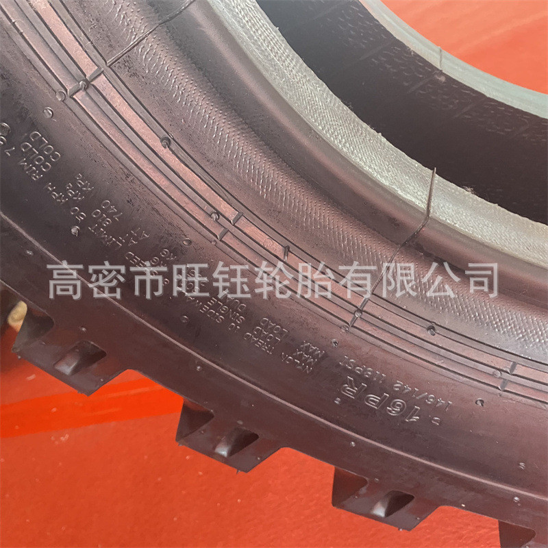 供应圣奥挖掘机轮胎1000-20轮式挖沟机工程轮胎16层级900-20