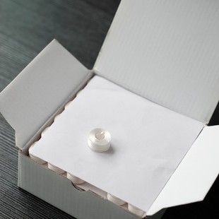 class 涤纶a型底线 prewound 60w 热销绣花塑料边75d bobbin