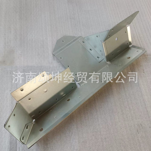热销供应重汽曼发动机mc07隔热板081v01820-5285配件3-6缸