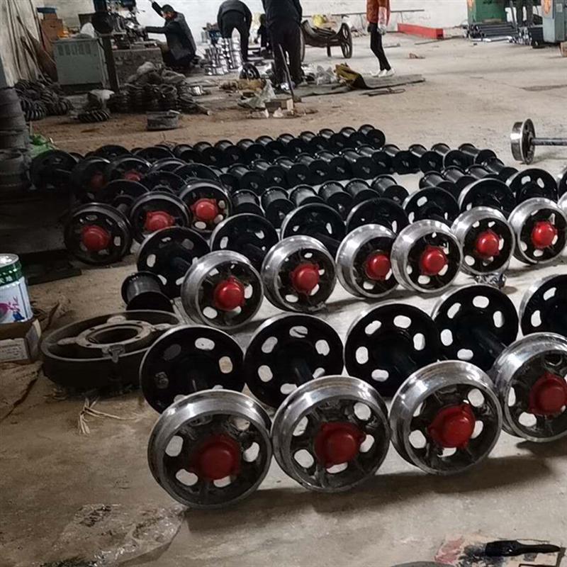 热销300矿车轮对600轨距实心轮煤矿井下铸钢矿车固定实心轮对