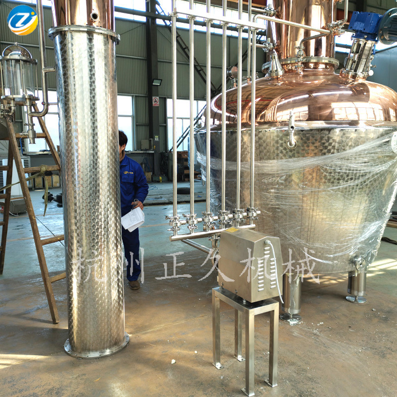 热销紫铜酿酒设备伏特加蒸馏杜松子酒金酒设备蒸馏釜