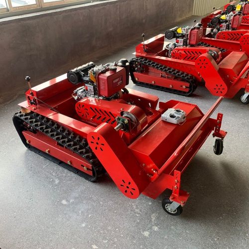 热销智能割草机器人远程遥控款履带草坪机高品质柴油电动除草机