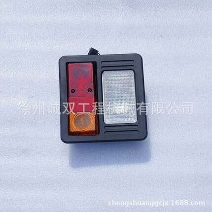 S510 S570 S630 S650尾灯 7104670 RH 7104671 LH