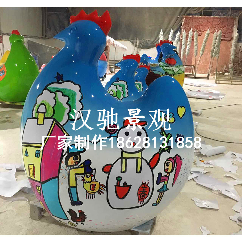 舞狮子放鞭炮年味鸡玻璃钢卡通雕塑太古里春节年画鸡景观雕塑品
