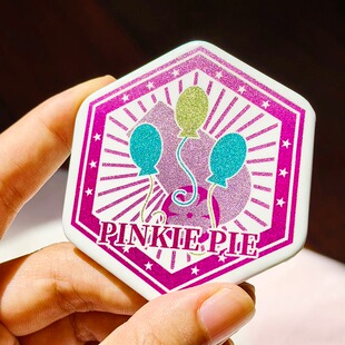 我的小马驹蚀刻章六边形徽章马口铁同人周边谷子吧唧大全马国月亮