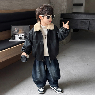 保暖加厚衣服潮 儿童皮衣外套三件套宝宝冬季 男童加绒套装 2025新款