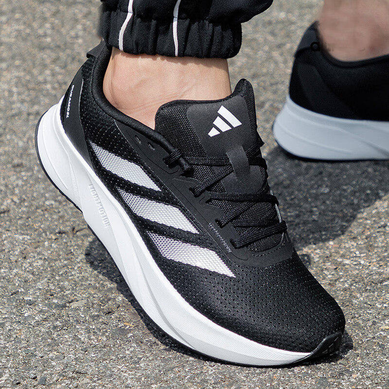Adidas男鞋春季新款黑武