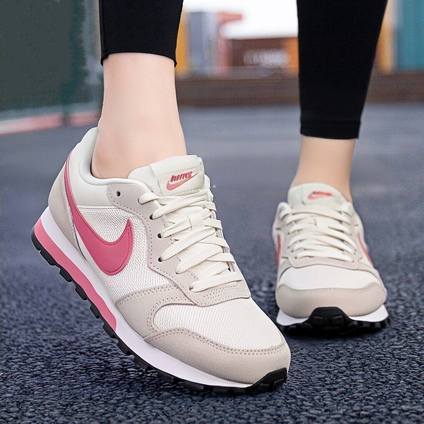 NIKE耐克女鞋复古运动鞋春季新款潮流百搭小白鞋粉钩休闲鞋跑步鞋