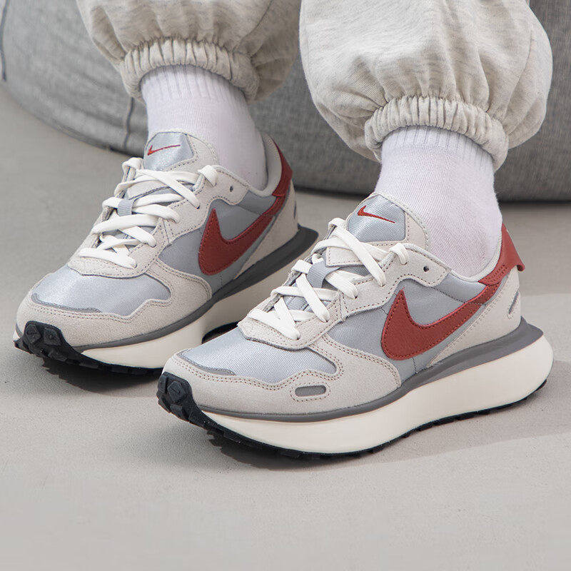 NIKE耐克女鞋冬季新款WAF