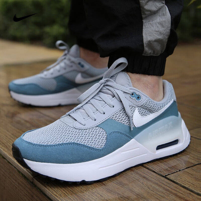 浅色低帮运动男鞋Nike耐