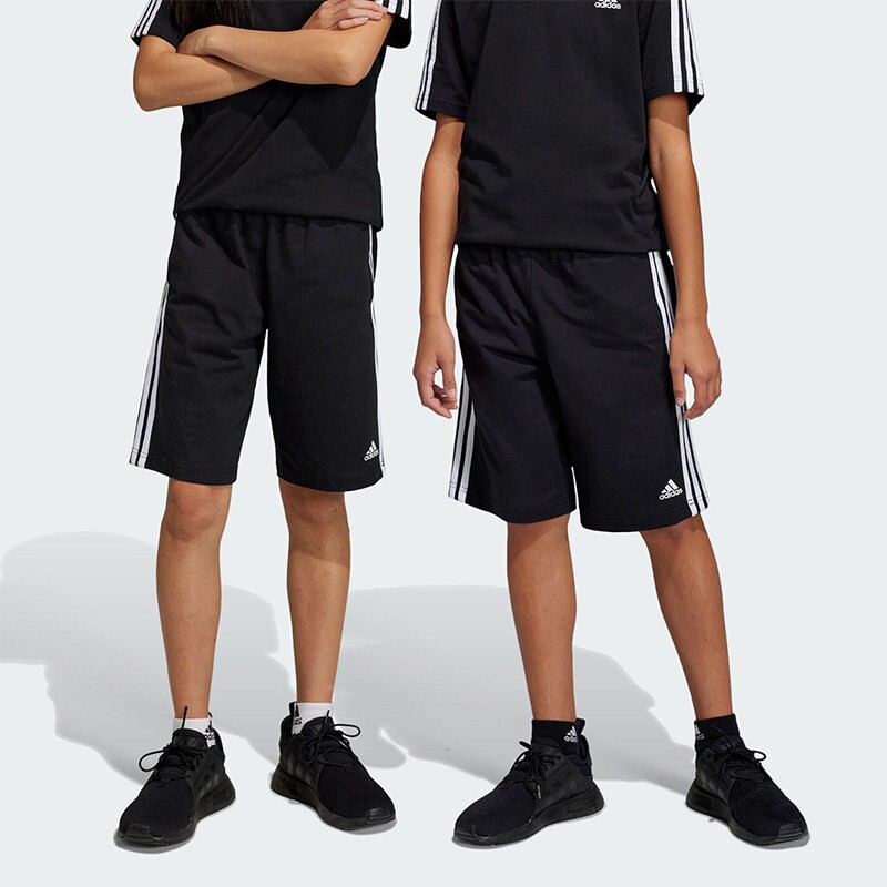 Adidas阿迪童装时尚舒适