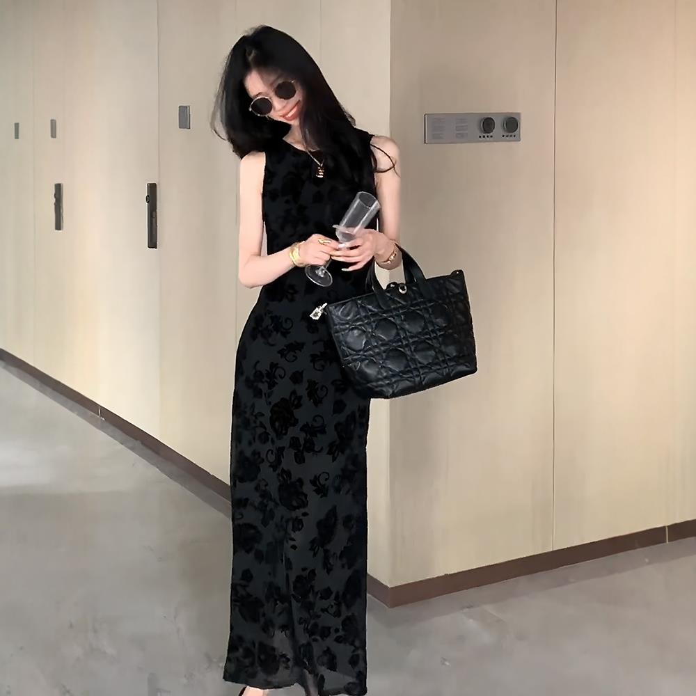 国风轻奢提花无袖长款连衣裙女夏季新款高级感气质独特绝美小黑裙
