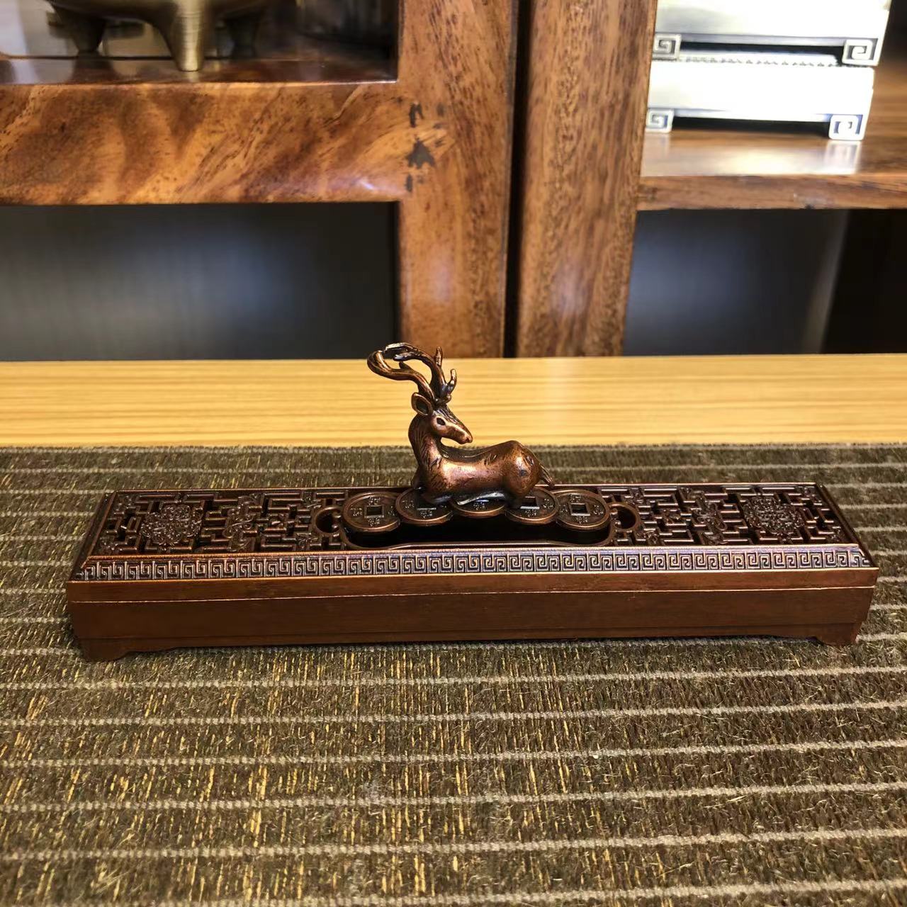 短款铜合金一鹿有钱卧香盒/14.8*3cm，绿如意卧香炉/14.9*3cm图片