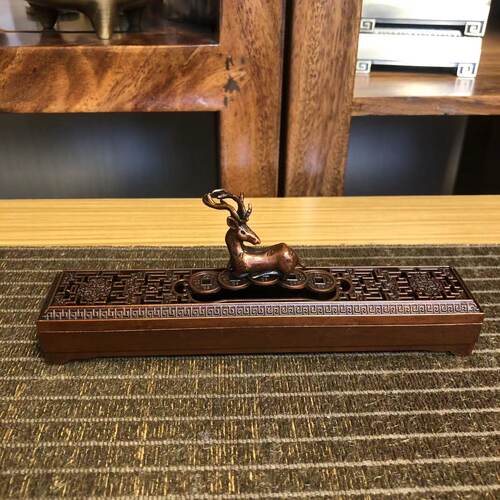 短款铜合金一鹿有钱卧香炉