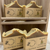 清爽保湿 滋养改善头皮 冷制手工皂 草本熬煮 侧柏叶洗发皂