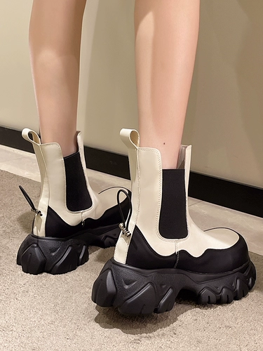 Martens, небольшие весенние короткие сапоги, челси на платформе, тренд сезона, по фигуре