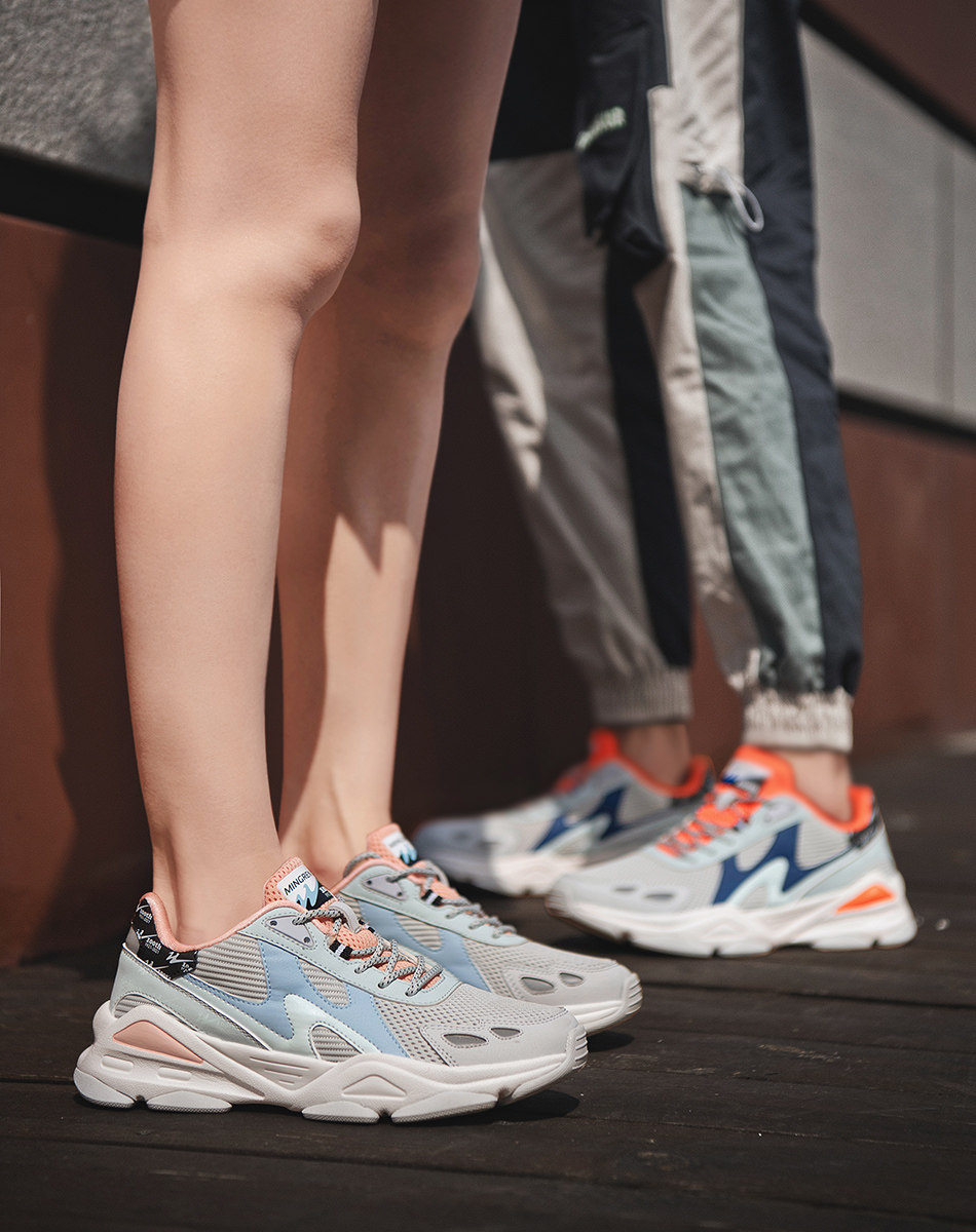 双星女生休闲鞋学院风老爹鞋女跑步网面透气运动鞋情侣款缓震男鞋