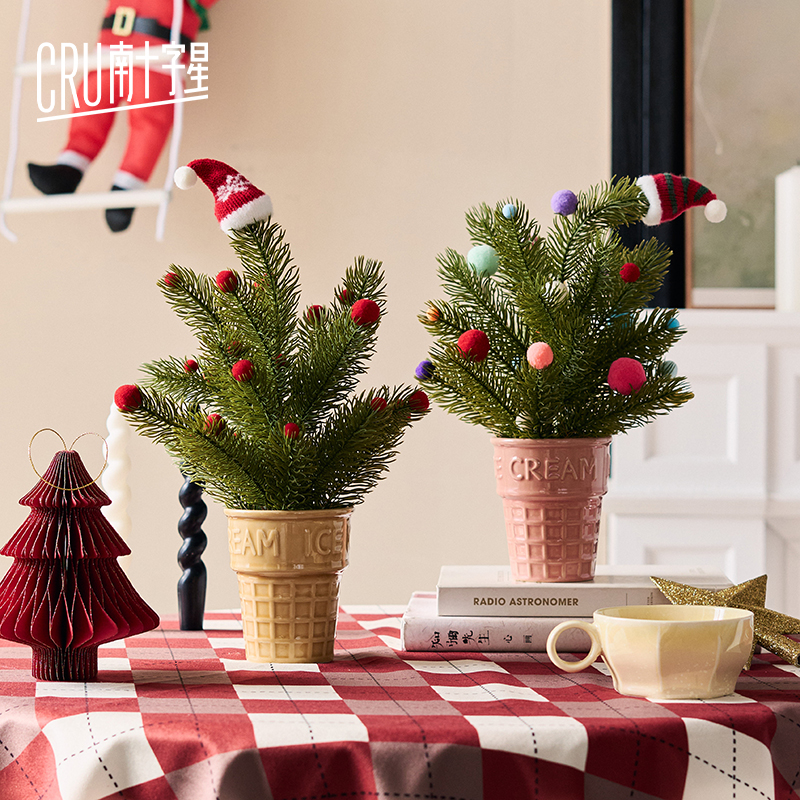 新款圣诞树盆栽家用客厅桌面摆件