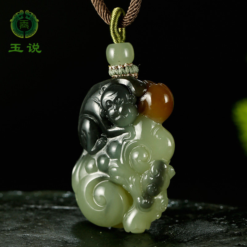 玉说和田玉生肖猴吊坠男女款玉坠如意寿桃糖白青花三色灵猴玉挂件