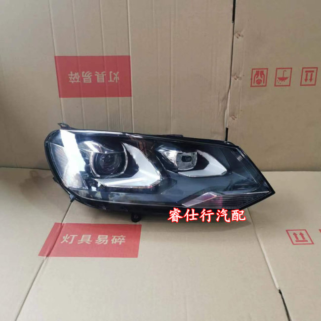 1213大众途锐大灯总成低配拆车