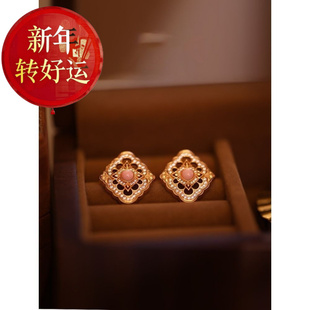 原创粉螺贝耳环复古法式 2024新款 蔷薇庄园 高级感 新年转运