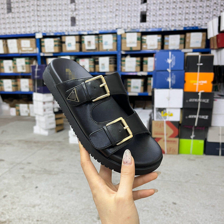 Lady Shoes外贸原单女鞋新款时尚圆头皮带扣三角标平底博肯拖鞋