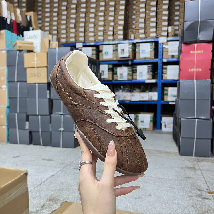 Lady Shoes外贸原单女鞋真皮微瑕新款时尚圆头系带平底运动板鞋