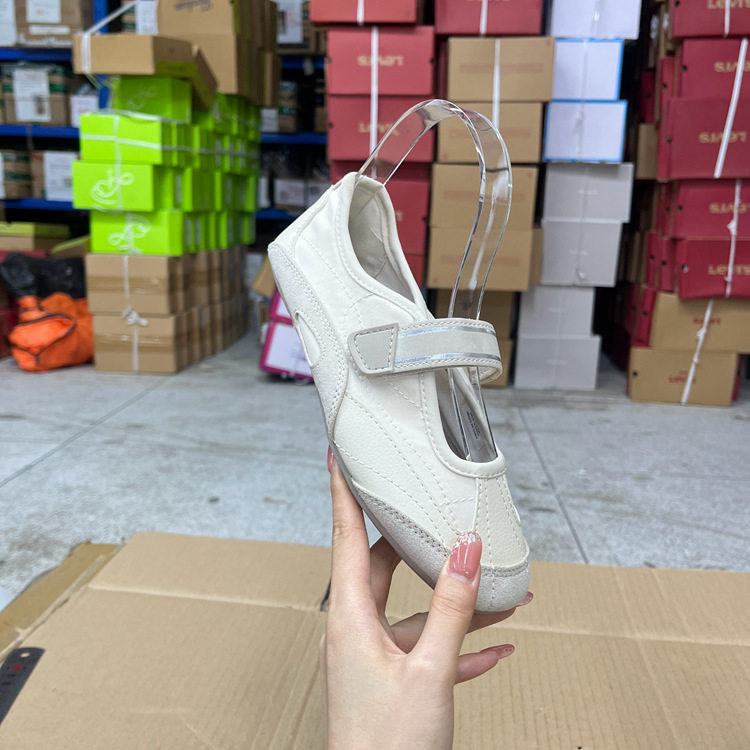 外贸原单小方头平底魔术贴浅口单鞋简约时尚新款拼接舒适透气女鞋,女鞋,浅口单鞋,淘宝优惠券,粉丝福利购,淘宝优惠卷