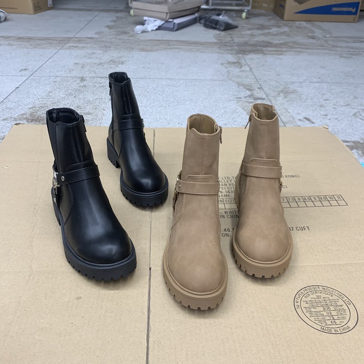 侧拉链金属扣装饰舒适百搭短靴