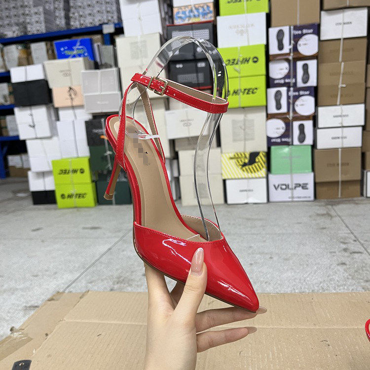 Lady Shoes外贸原单女鞋微瑕时尚尖头纯色浅口细跟一字扣时装单鞋