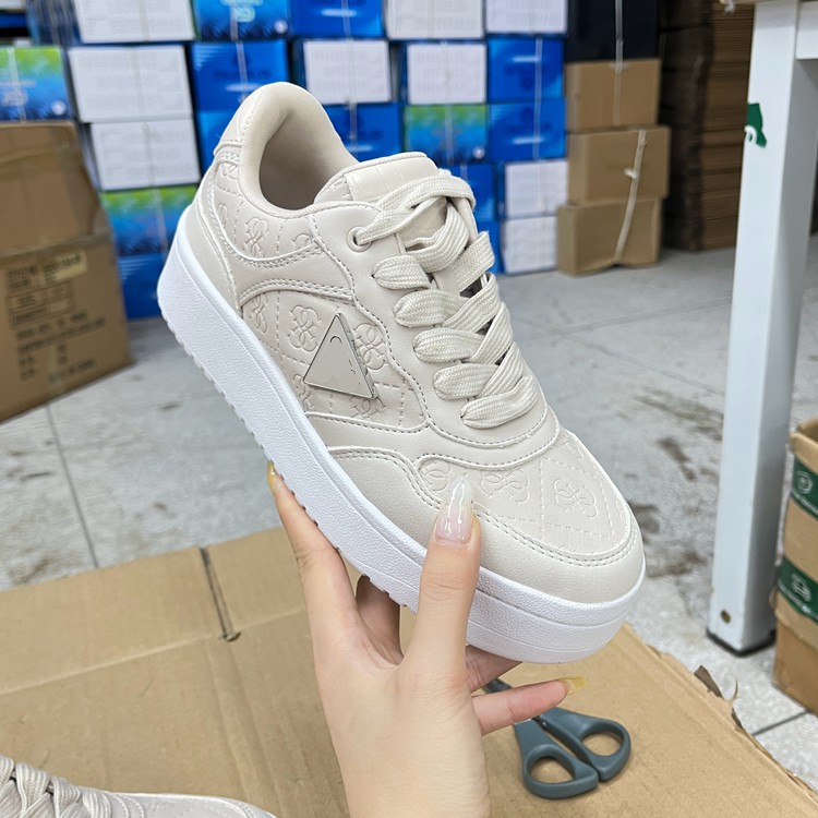 休闲圆头系带厚底增高百搭板鞋