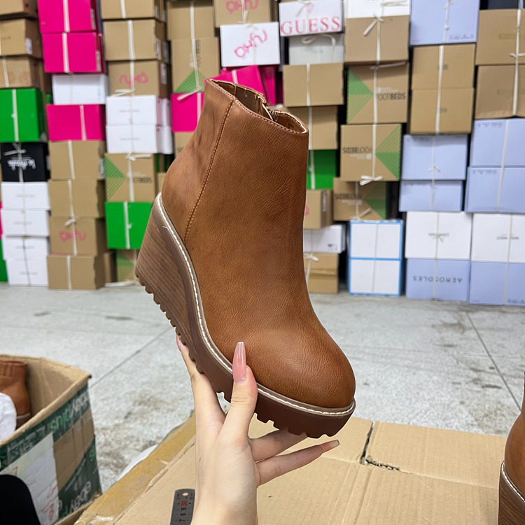外贸原单女靴微瑕特价清仓时尚圆头纯色坡跟侧拉链时装短靴烟筒靴,女鞋,时装靴,淘宝优惠券,粉丝福利购,淘宝优惠卷