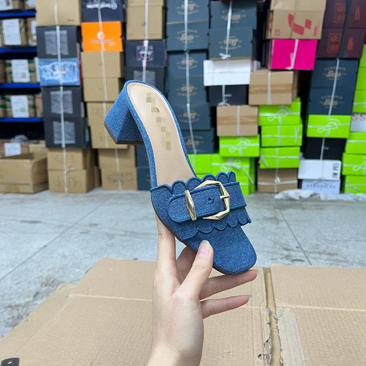 外贸原单新款方头粗高跟花边扣带女鞋时尚简约一字带百搭凉鞋